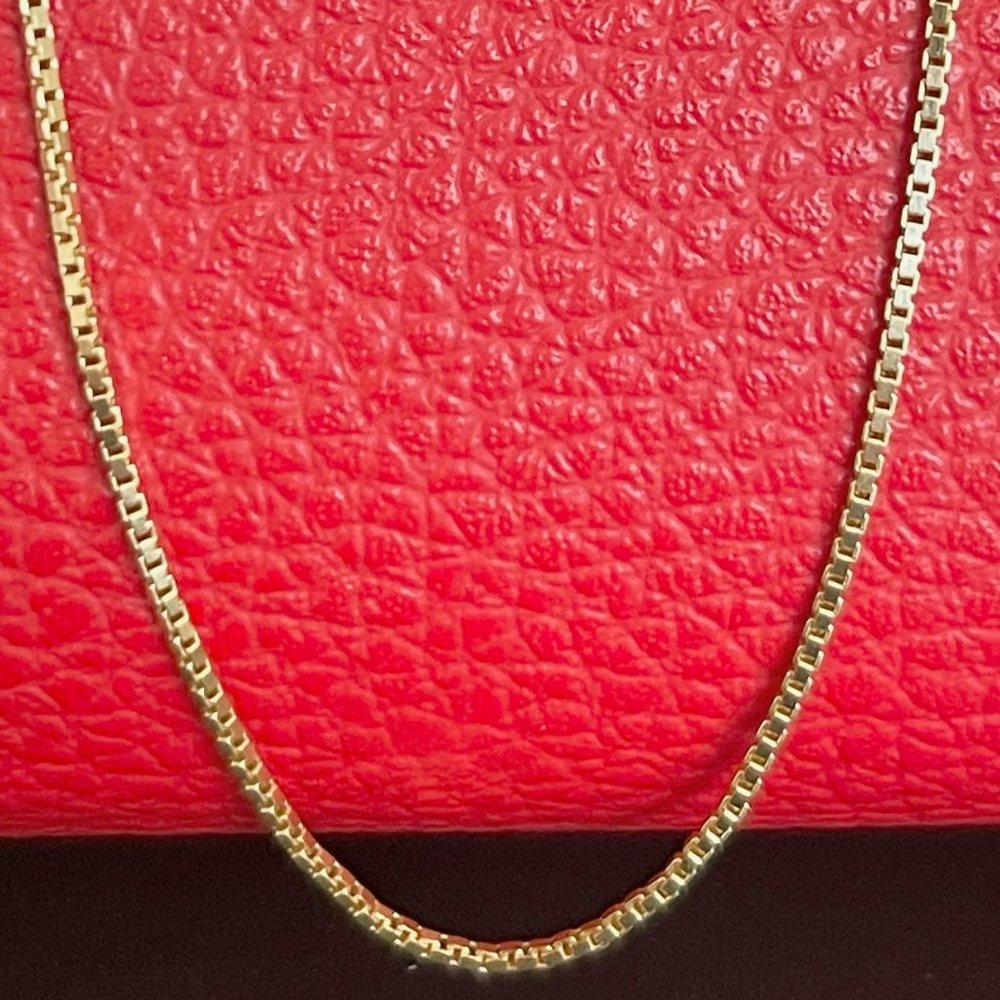 Solid 14K Gold Box Chain Necklace, 3.04 gr. /1 mm, / 18 inch. - Picture 17 of 17